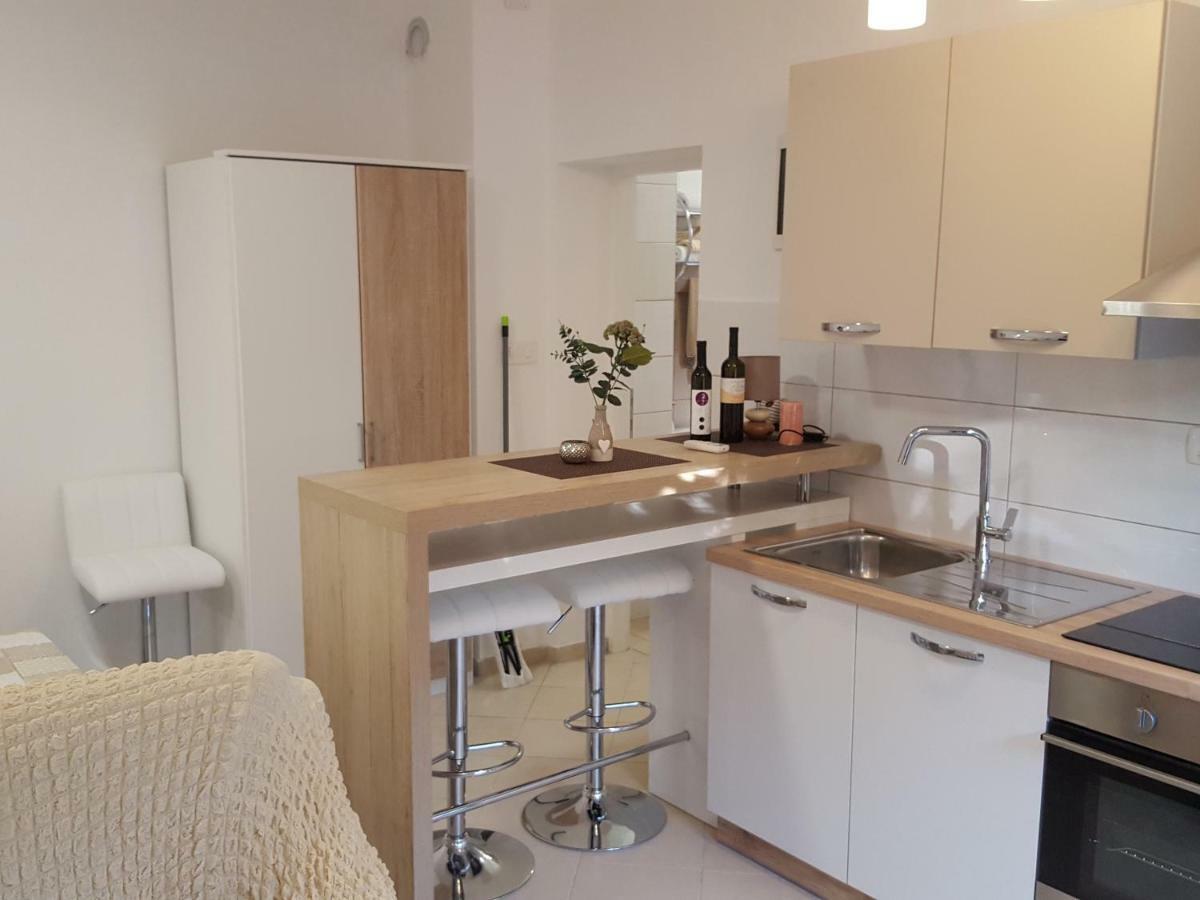 Studio Apartman D&D Banjole Exteriér fotografie